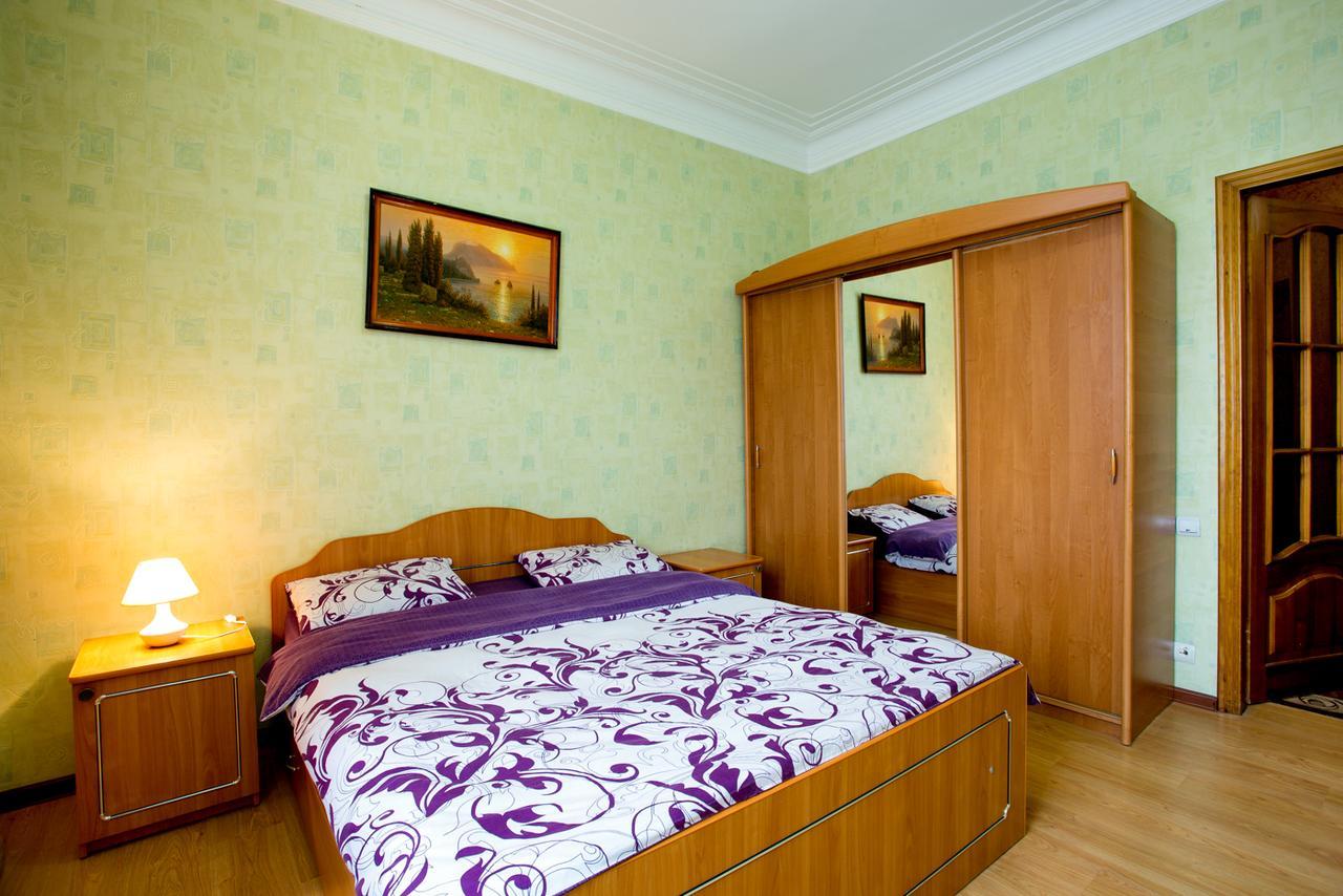 Apartments On Bolshaya Morskaya 65 Mykolajiv Exteriér fotografie
